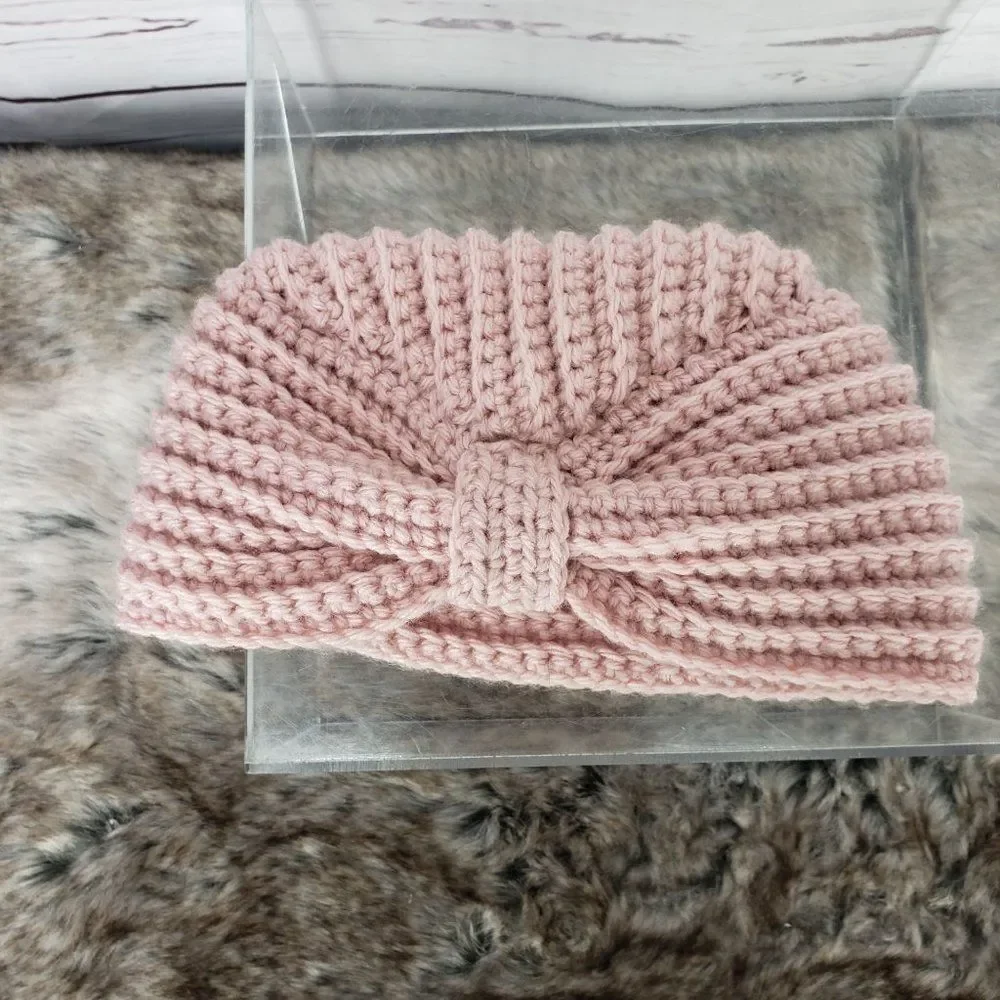 Crochet baby‎ hat size 0-3 months